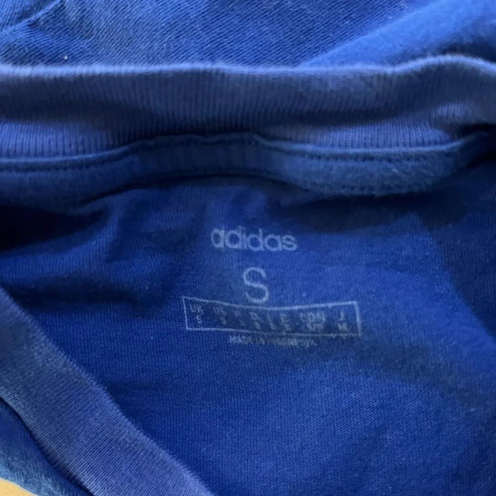 Adidas Essential Tape Shirt Small